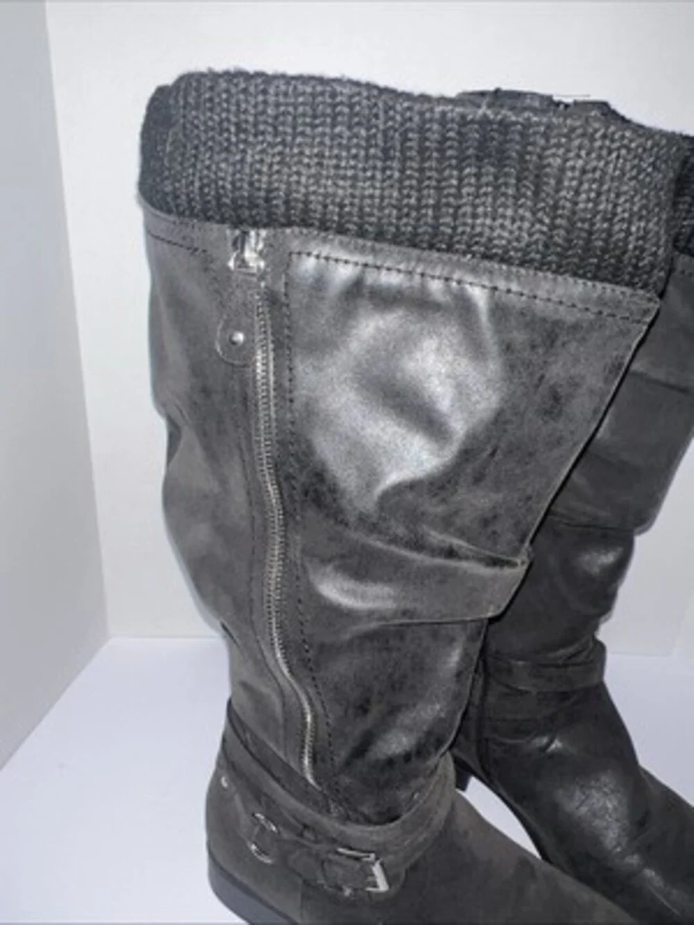 Torrid High Knee Boots 9.5 WW Calf Black Fuex Suede Outsole W/ Leather Flocking